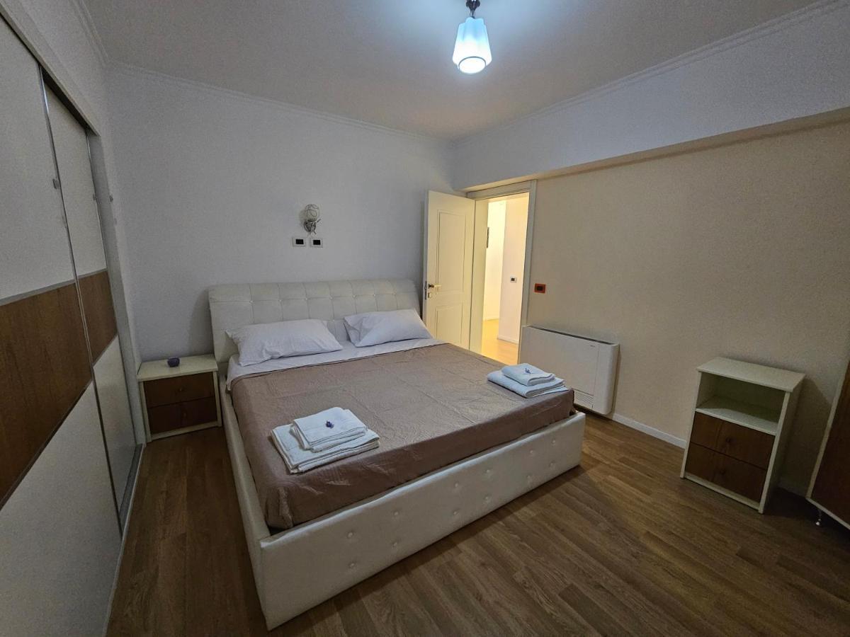 Tirana Central Exclusive Luaran gambar