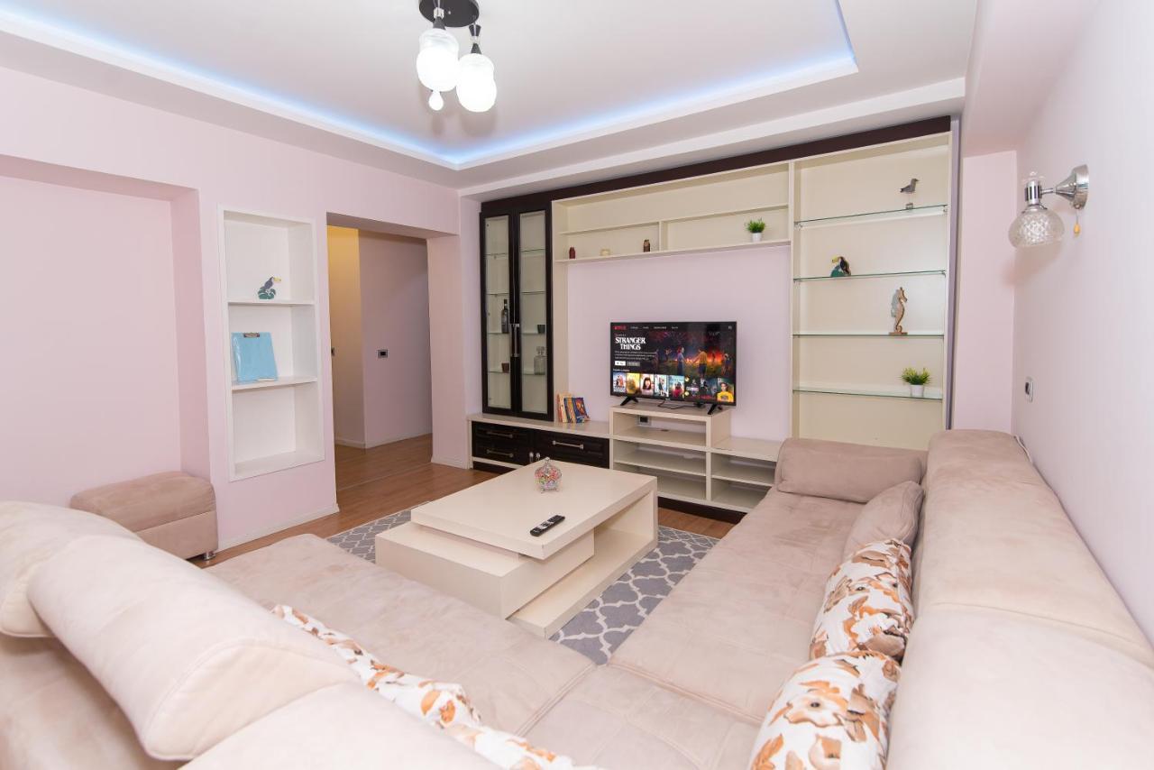 Tirana Central Exclusive Luaran gambar
