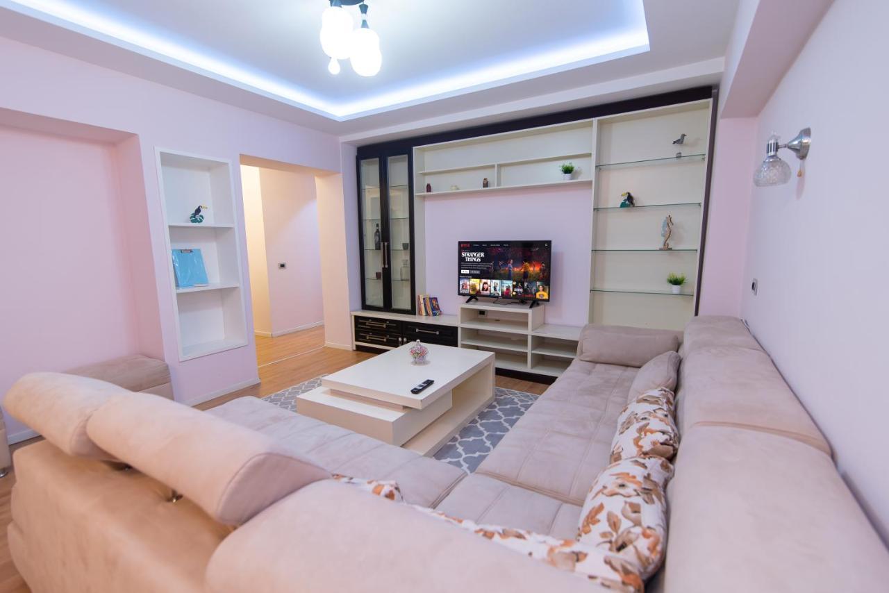 Tirana Central Exclusive Luaran gambar